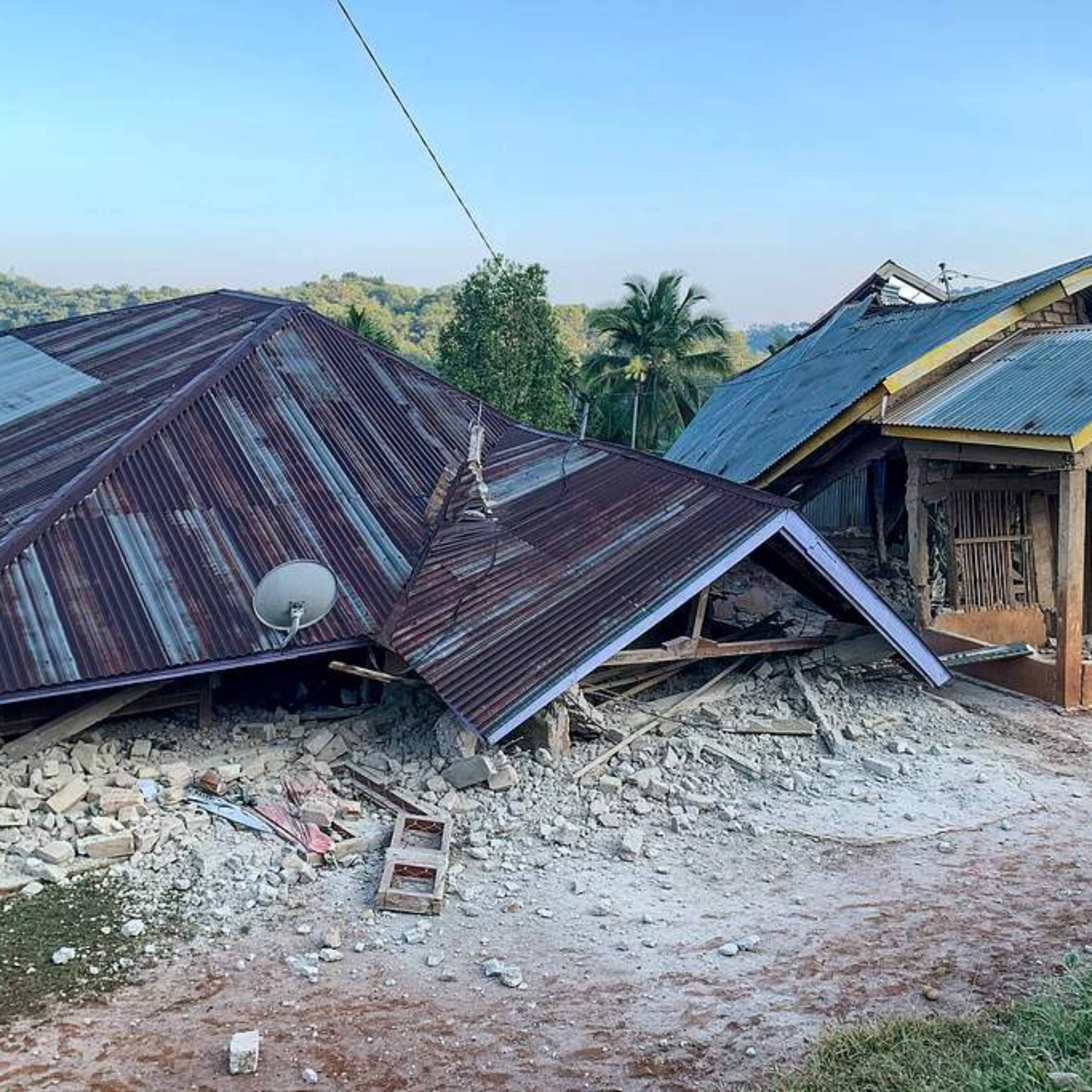 Indonesia earthquake kills 20 people episode artwork